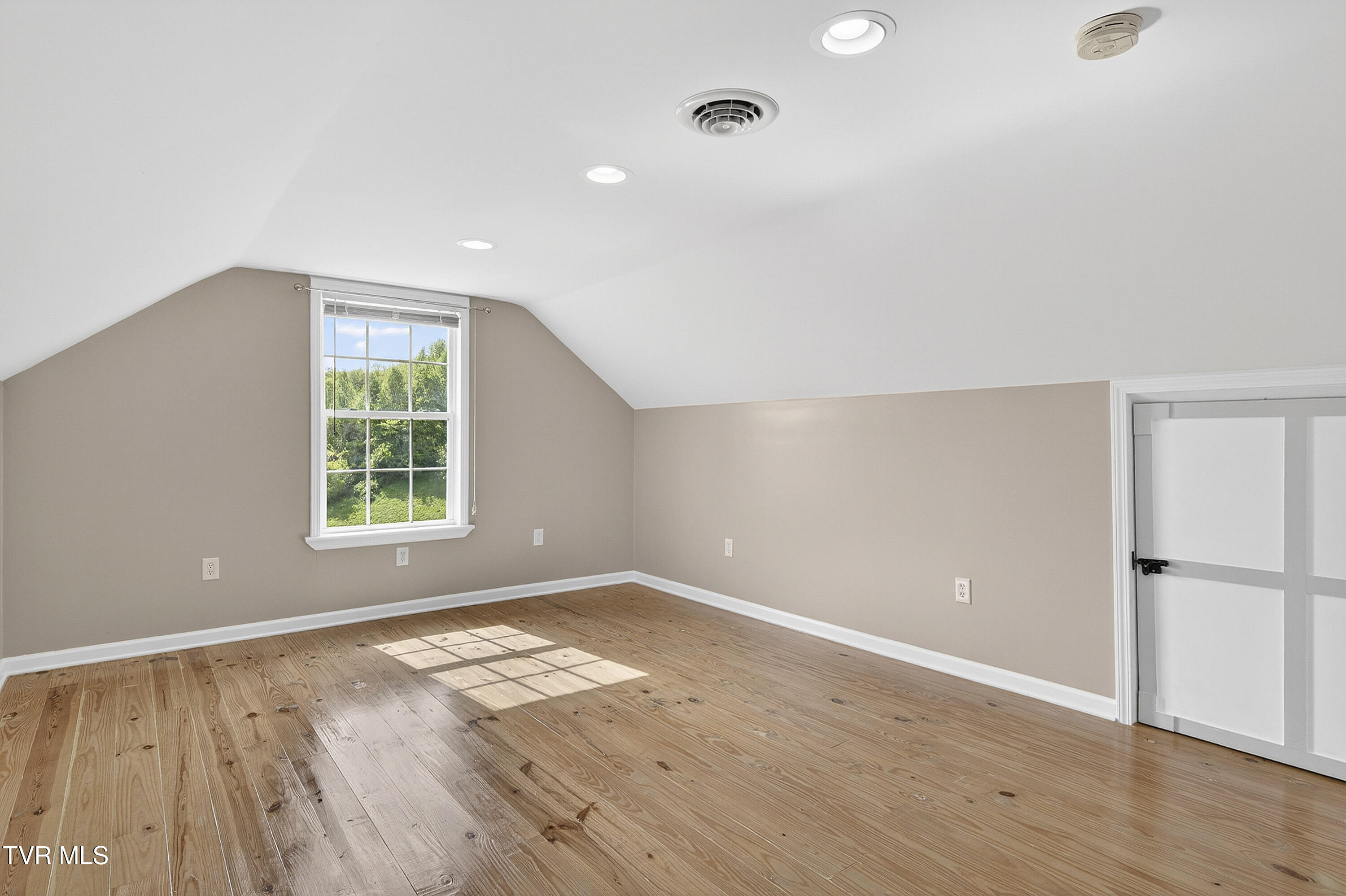 13129 Northridge Road Abingdon, VA 24210 - Photo 35 of 89 Bedroom 5