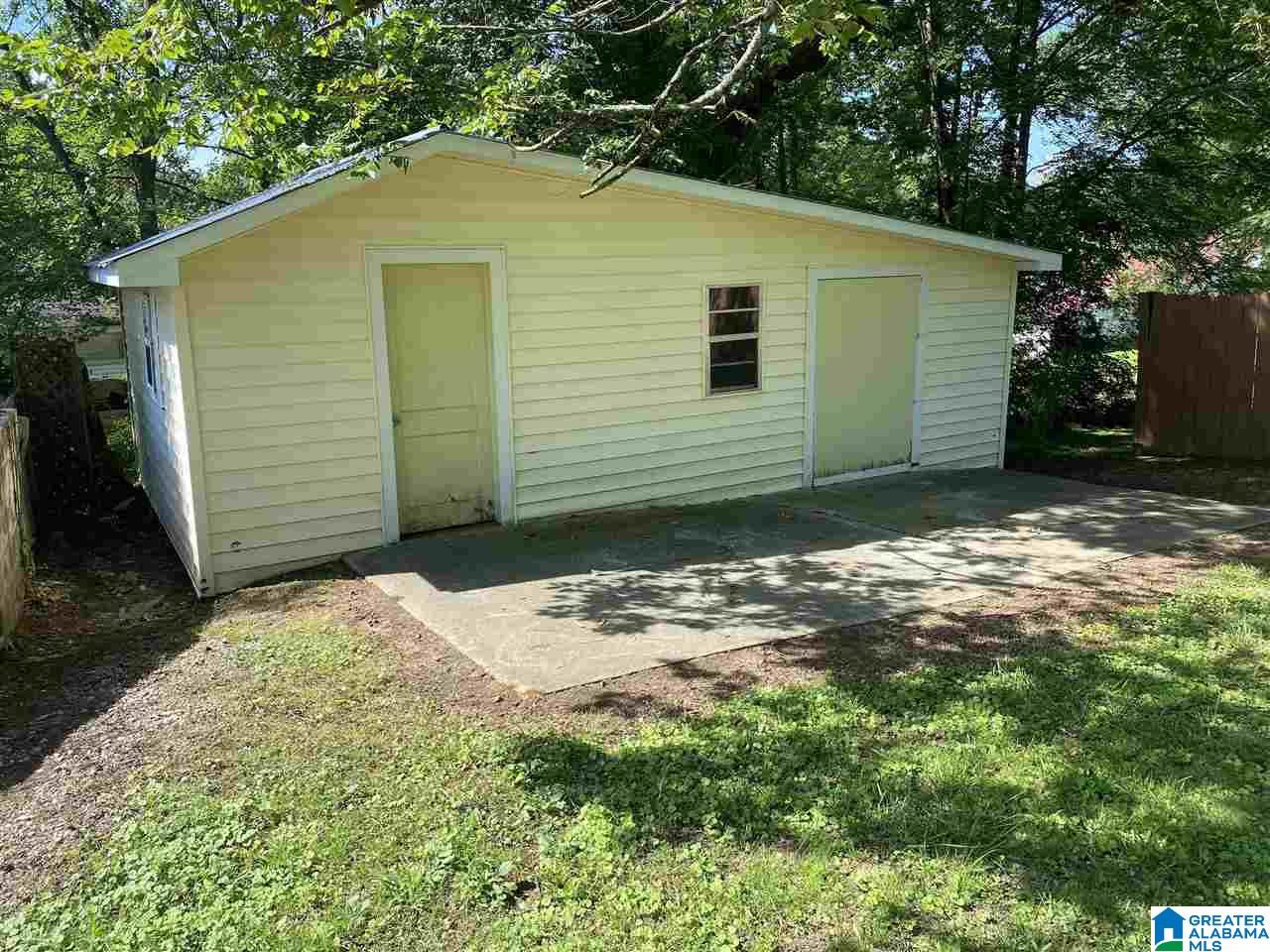 701 5th Street North Oneonta, AL 35121 - Photo 3 of 17