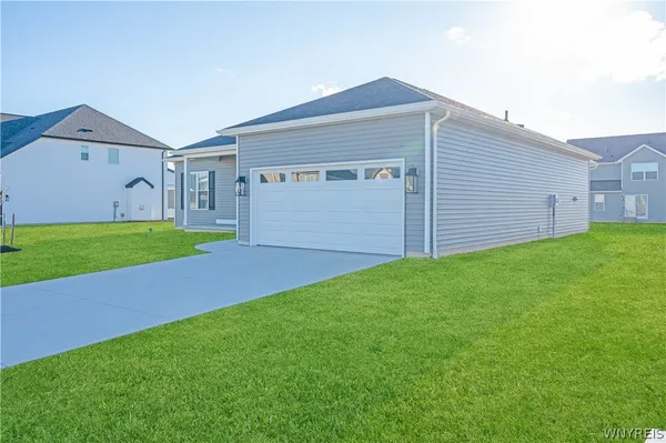 $614,777 | 40 Greenspring Court, West Seneca, NY 14224