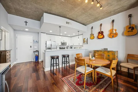 $925,000 | 360 Nueces Street, Unit 4009, Austin, TX 78701