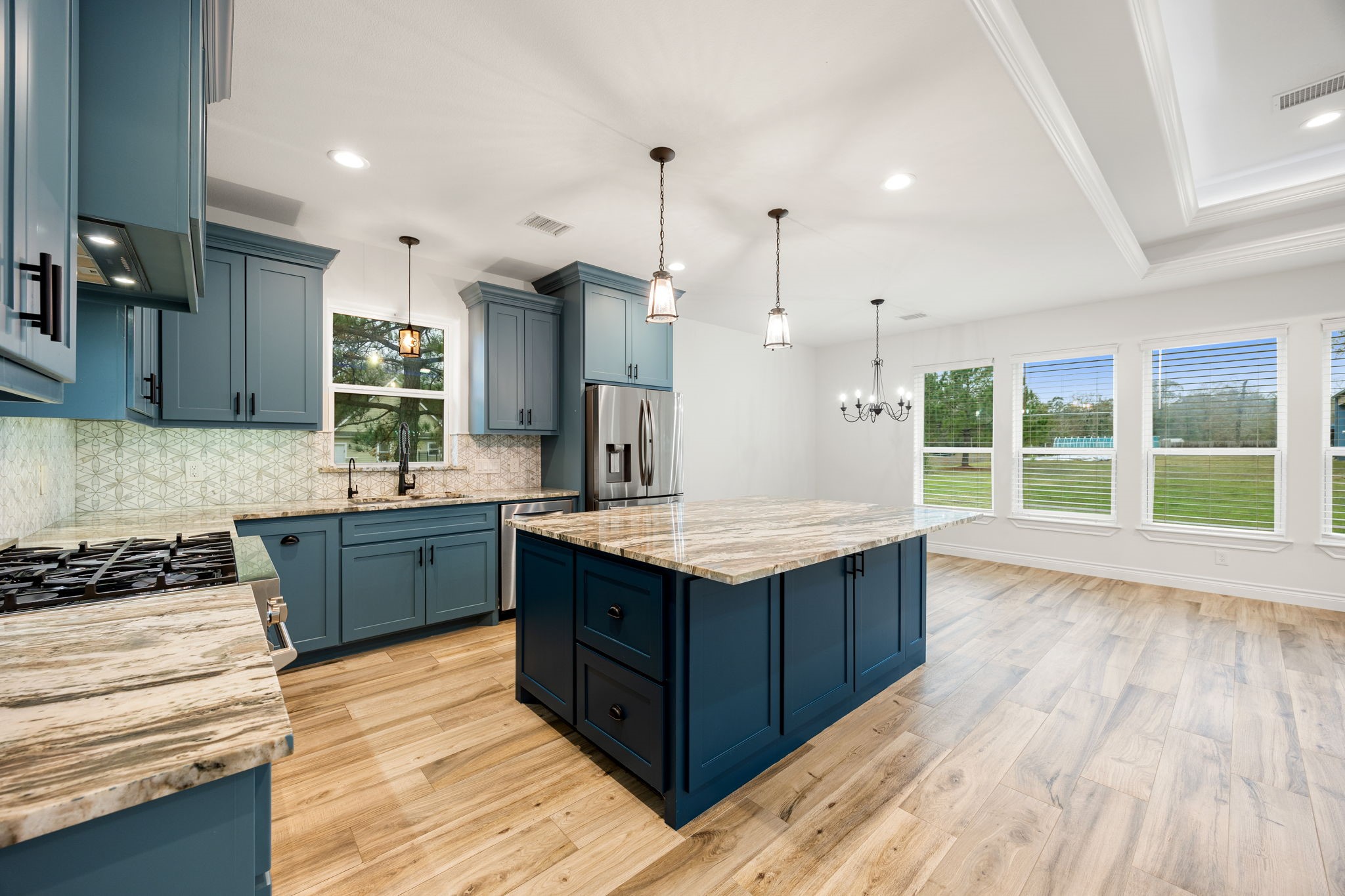 9115 Bush Buck Lane Conroe, TX 77303 - Photo 4 of 45 Renovated kitchen as it is now!