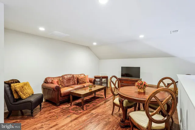 $915,000 | 20862 Saber Jet Place, Ashburn, VA 20147