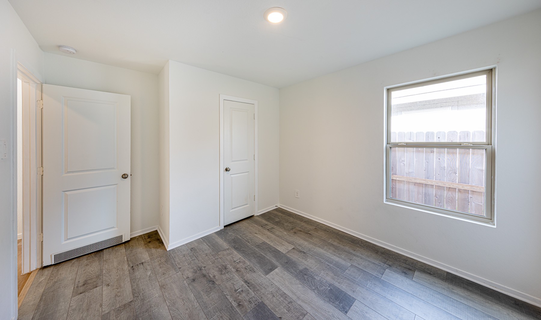2430 Ridge Oak Drive Conroe, TX 77301 - Photo 31 of 38 Gallery Image 31