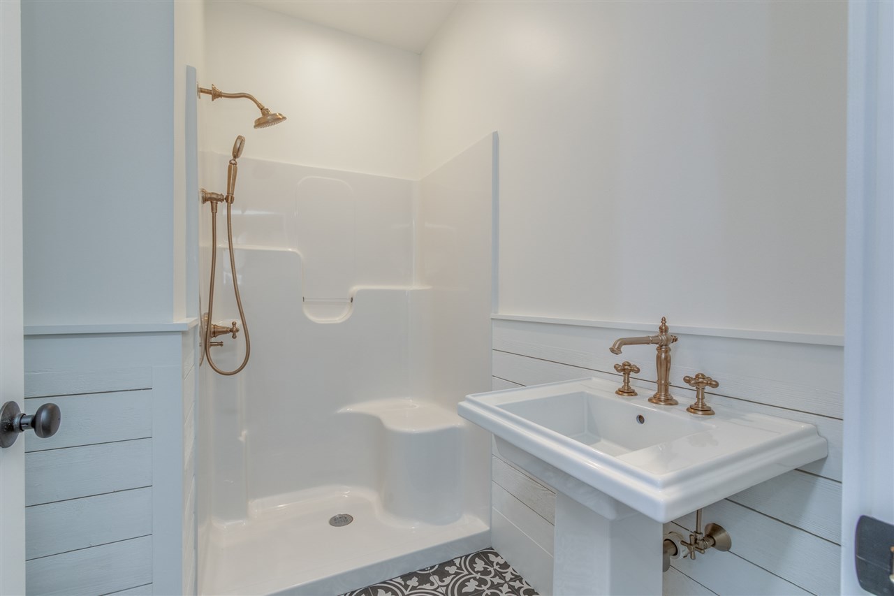6 Dunbarton Center Road, Unit 10 Bow, NH 03304 - Photo 16 of 40 Gallery Image 16