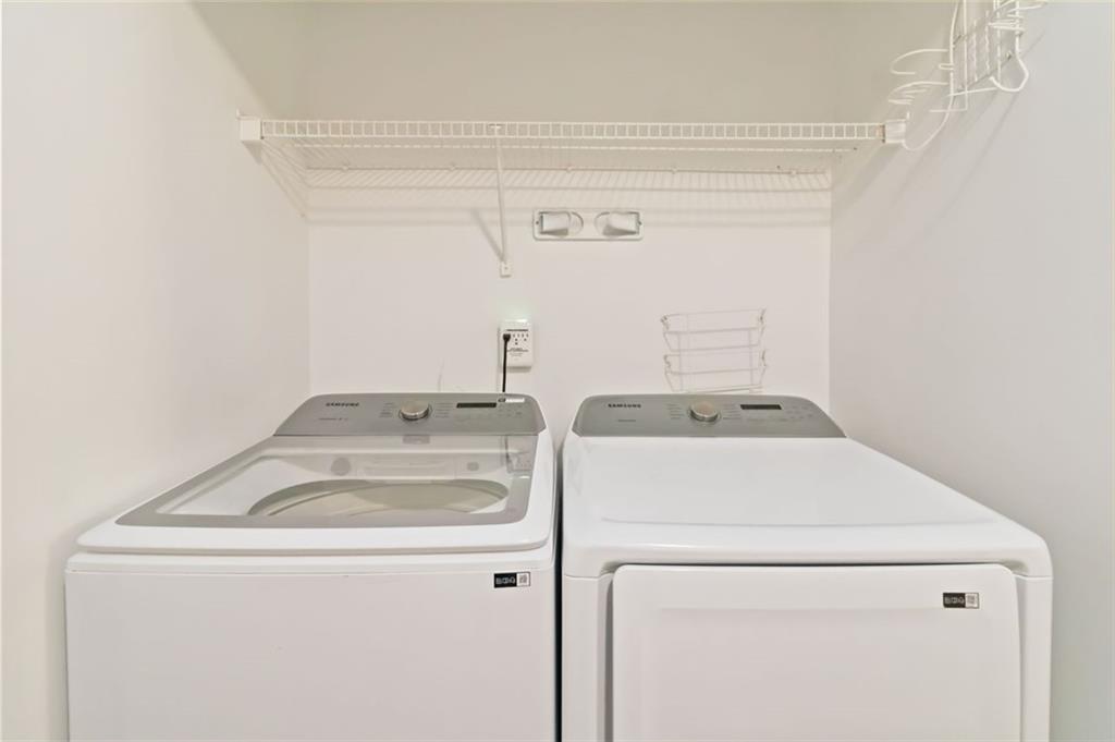 3752 Berkeley Crossing Duluth, GA 30096 - Photo 15 of 23 a utility room with dryer and washer