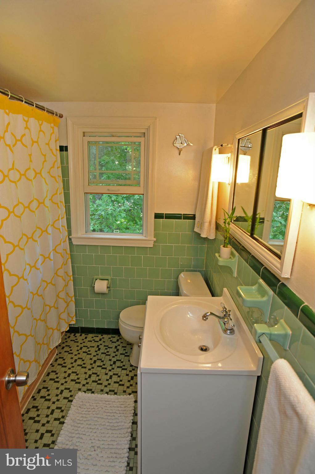 12718 Harford Road Hydes, MD 21082 - Photo 17 of 29 Bath