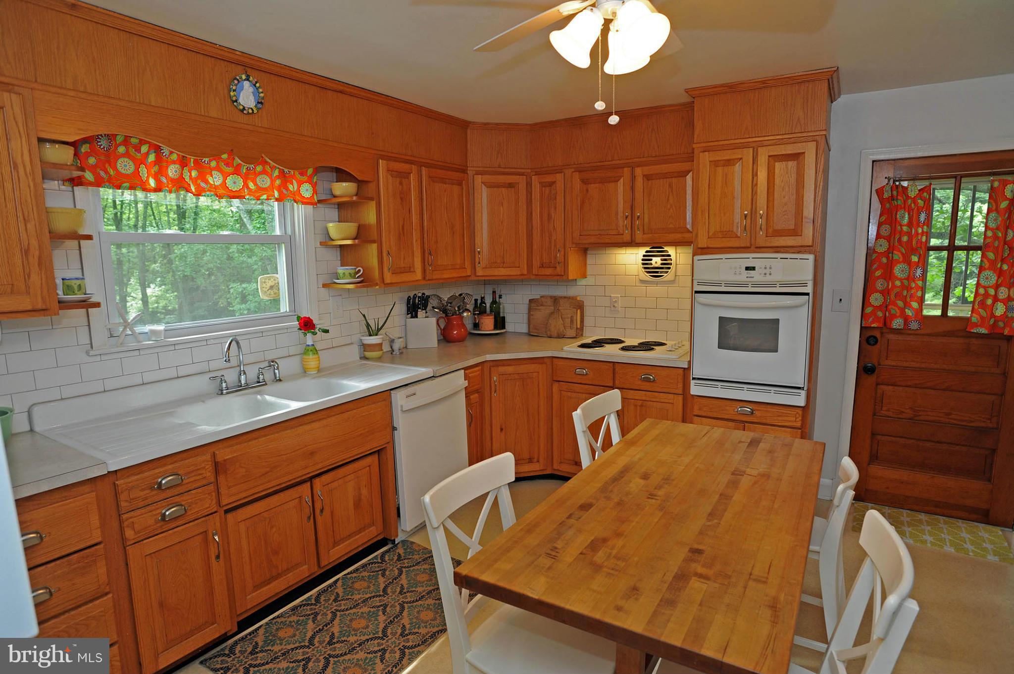 12718 Harford Road Hydes, MD 21082 - Photo 7 of 29 Kitchen
