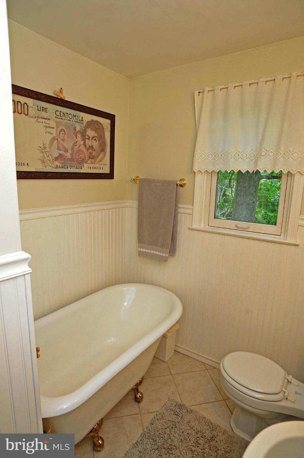 12718 Harford Road Hydes, MD 21082 - Photo 8 of 29 Bath