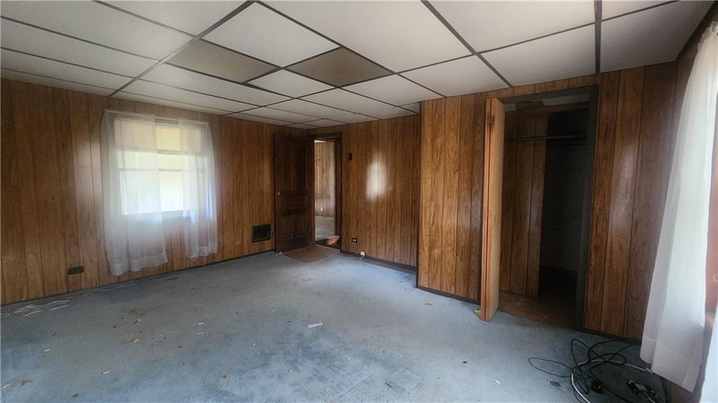140 High Street Avonmore, PA 15618 - Photo 13 of 19 a view of empty room with window
