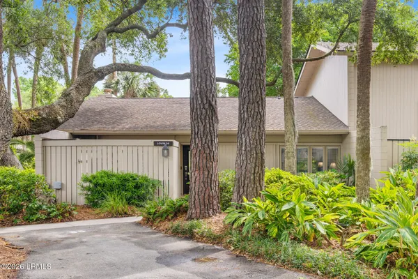 $875,000 | 2 Woodbine Place, Unit 56, Hilton Head Island, SC 29928