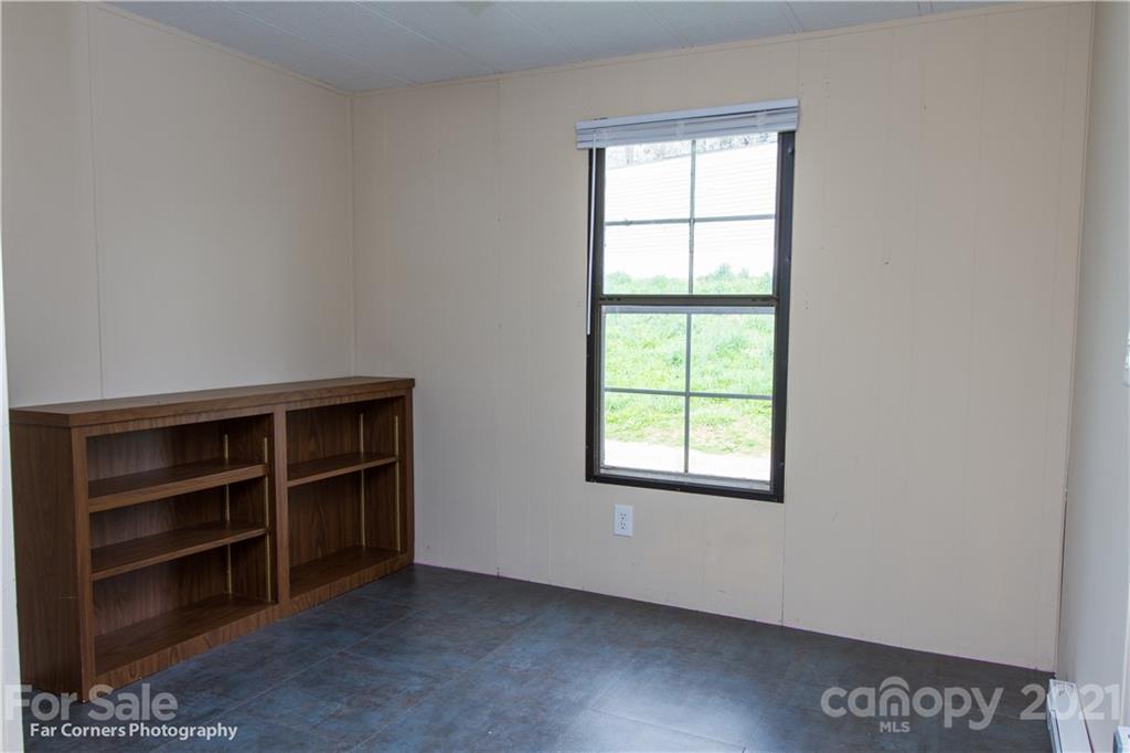 46 Monroe Lane Clyde, NC 28721 - Photo 8 of 13 Gallery Image 8