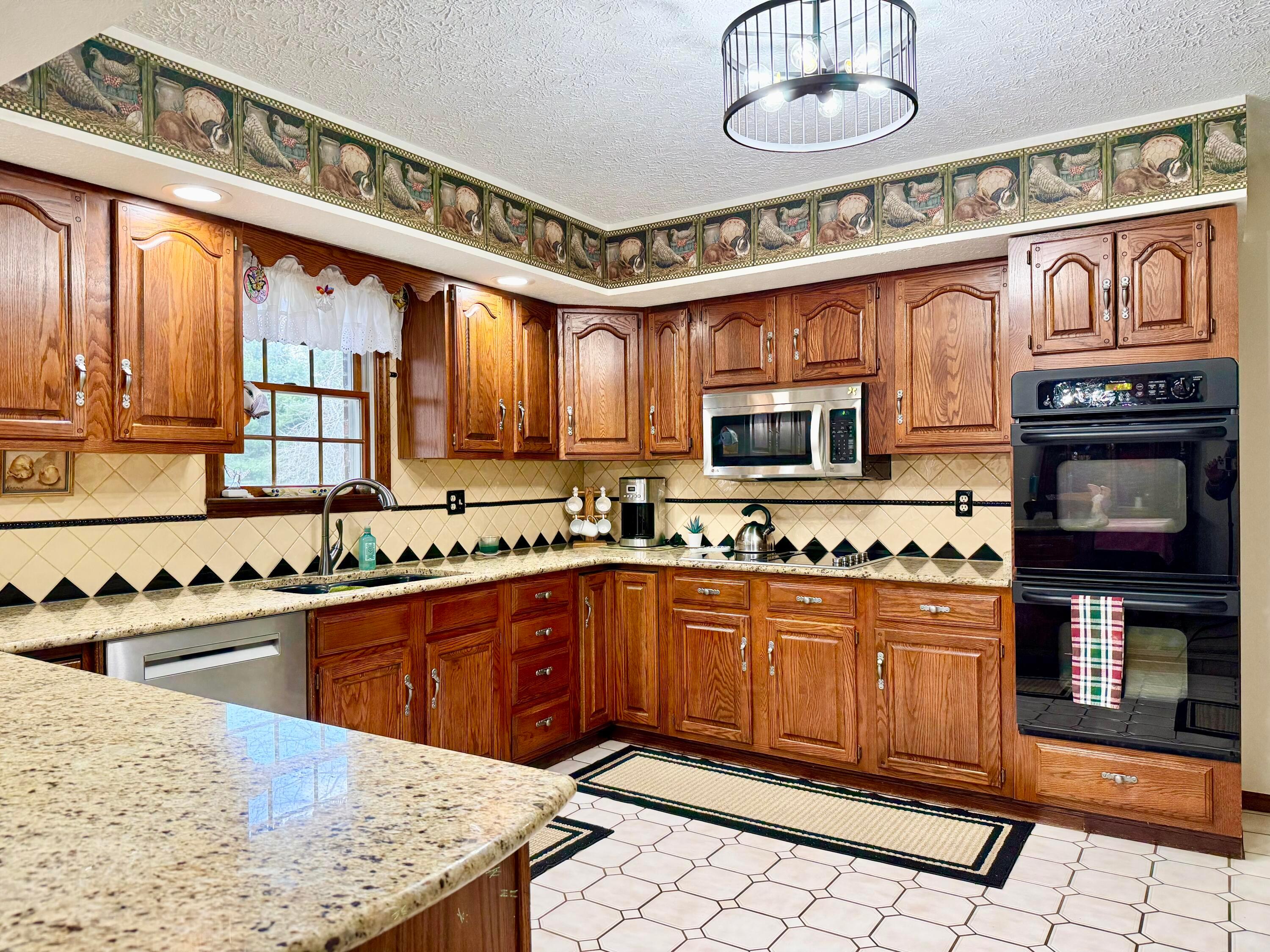 4920 Spring Valley Road London, OH 43140 - Photo 21 of 88 IMG_9931