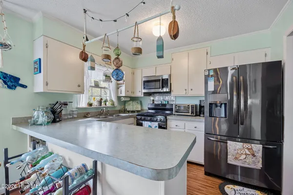 $300,000 | 458 Bayview Drive, Harkers Island, NC 28531