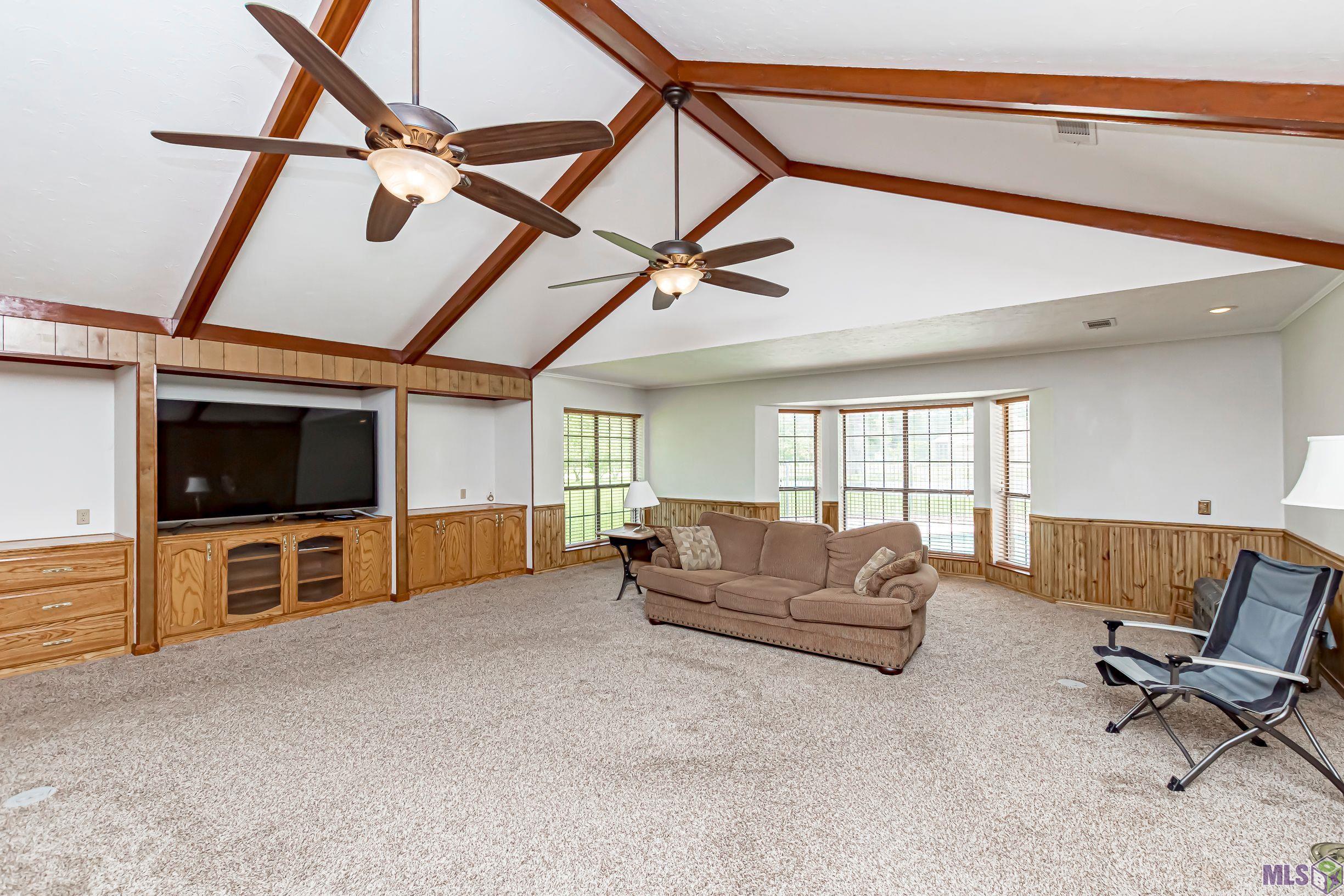 14342 Harry Savoy Road St. Amant, LA 70774 - Photo 15 of 37 Gallery Image 15