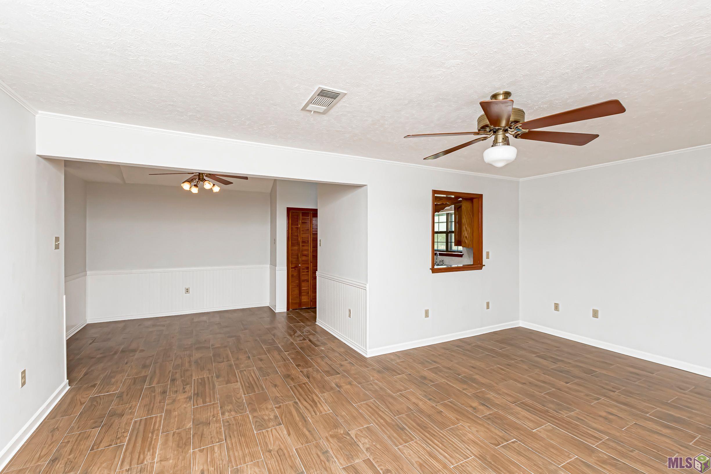 14342 Harry Savoy Road St. Amant, LA 70774 - Photo 26 of 37 Mother-In-Law Suite
