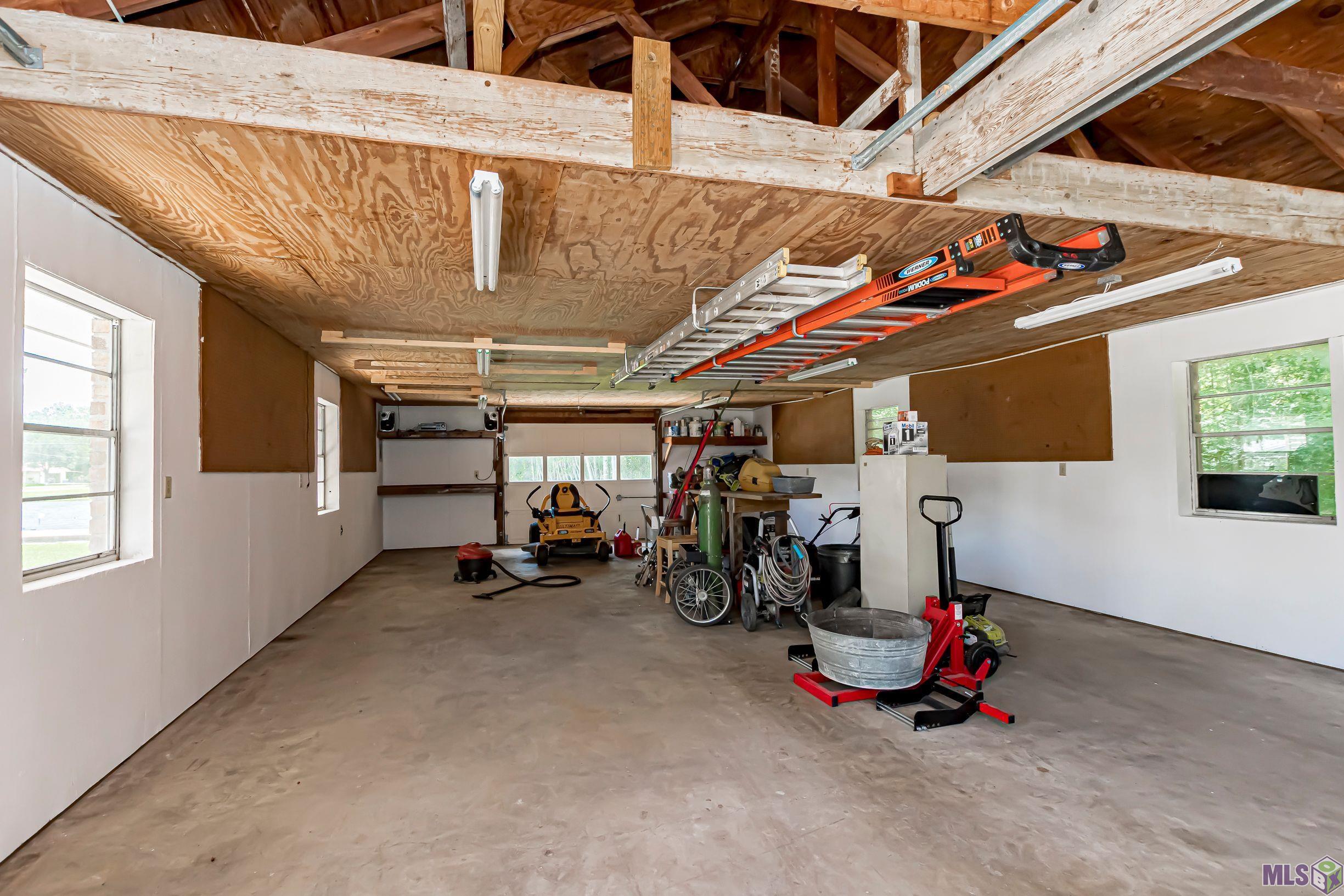 14342 Harry Savoy Road St. Amant, LA 70774 - Photo 36 of 37 Gallery Image 36