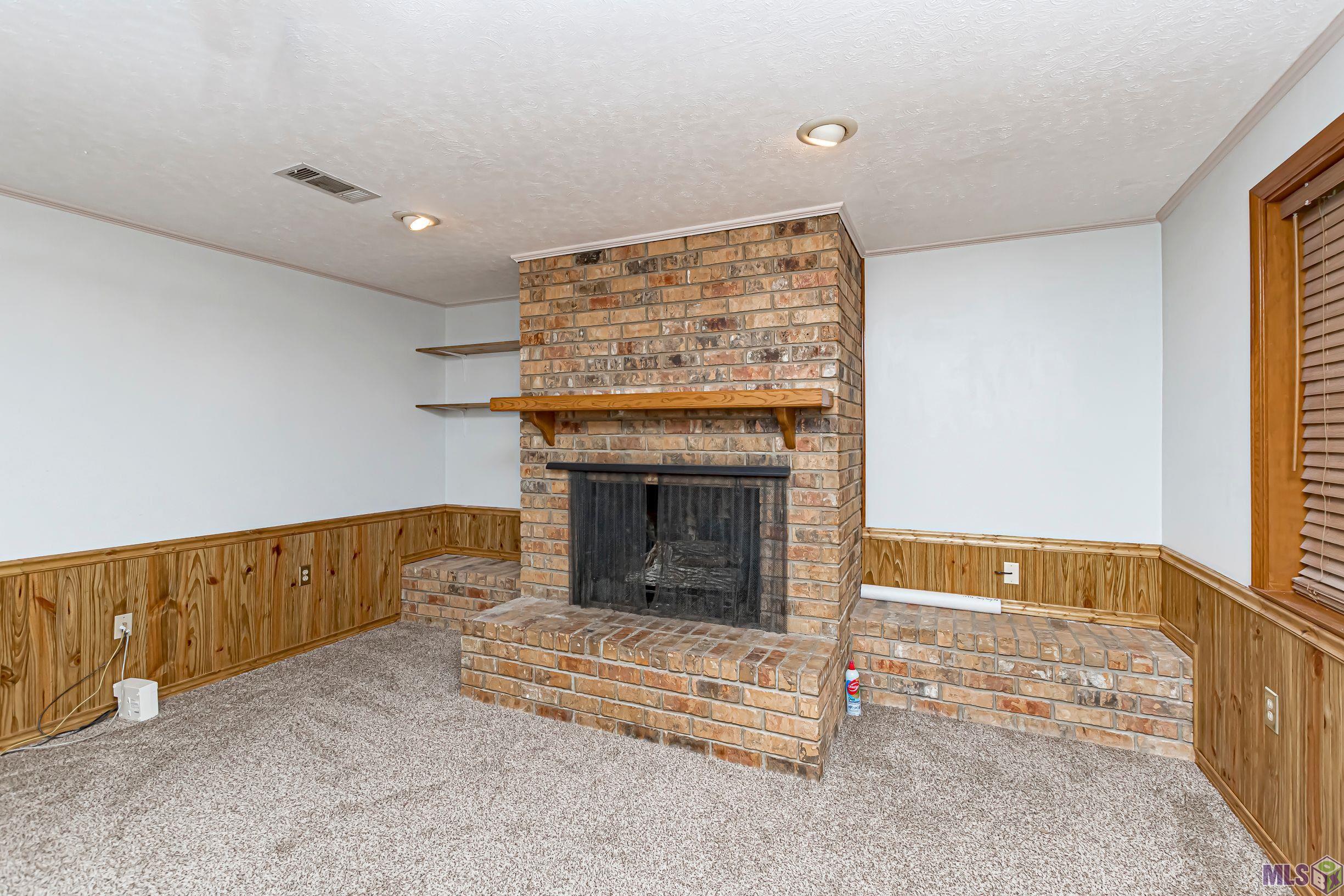14342 Harry Savoy Road St. Amant, LA 70774 - Photo 5 of 37 Gallery Image 5