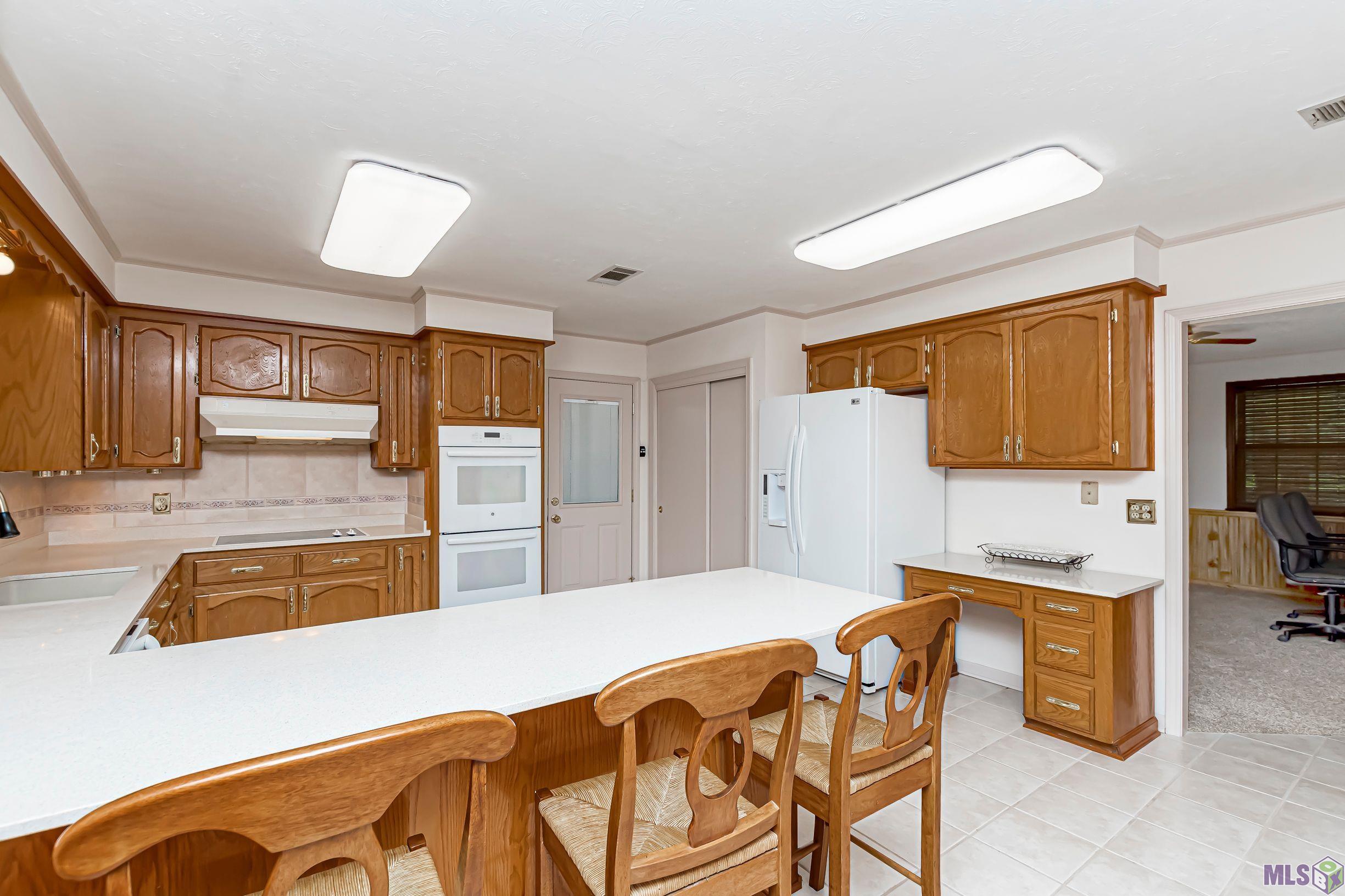 14342 Harry Savoy Road St. Amant, LA 70774 - Photo 9 of 37 Gallery Image 9