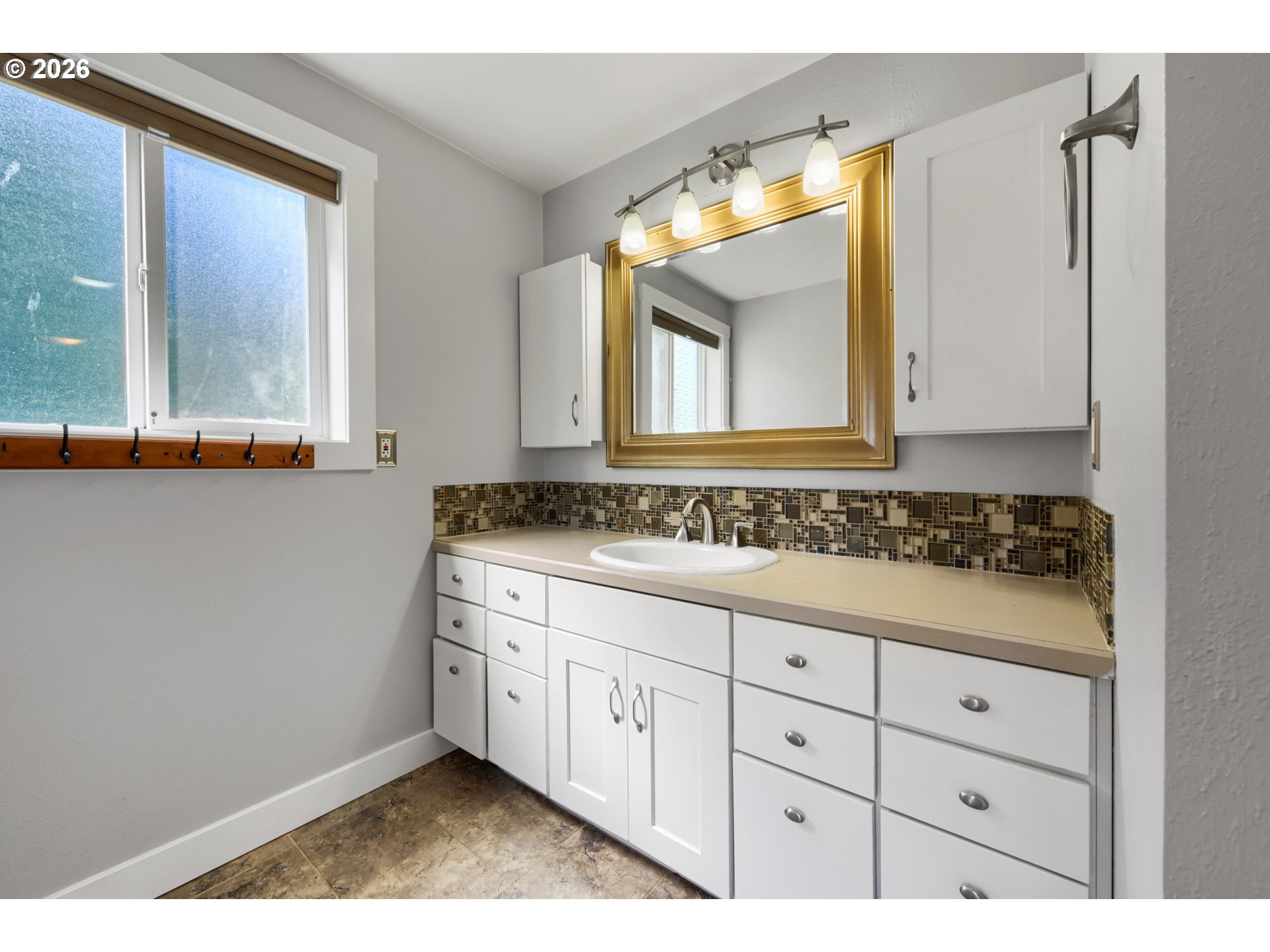 21130 Southwest Murphy Street Beaverton, OR 97078 - Photo 25 of 36