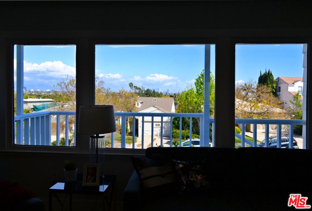 1847 Preuss Road Los Angeles, CA 90035 - Photo 13 of 50 Gallery Image 13