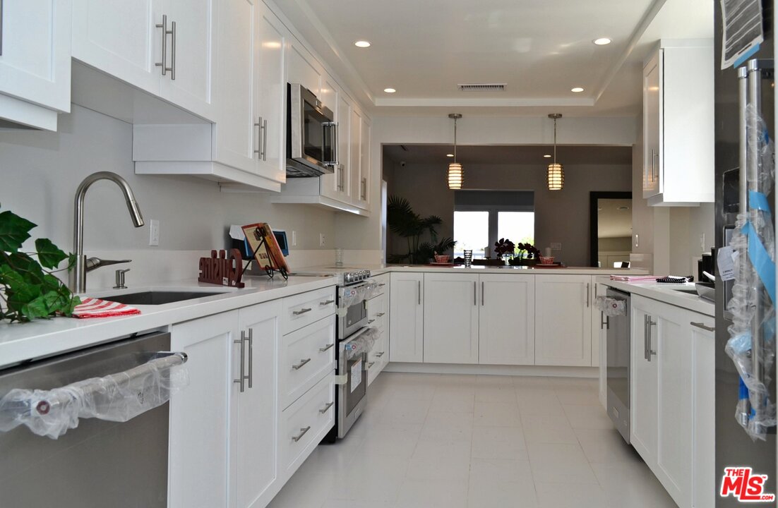 1847 Preuss Road Los Angeles, CA 90035 - Photo 29 of 50 Gallery Image 29