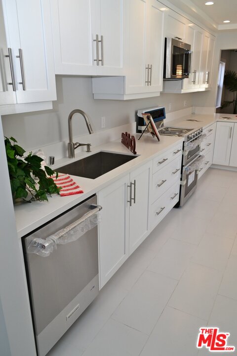 1847 Preuss Road Los Angeles, CA 90035 - Photo 30 of 50 Gallery Image 30