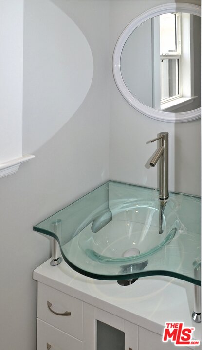 1847 Preuss Road Los Angeles, CA 90035 - Photo 32 of 50 Gallery Image 32