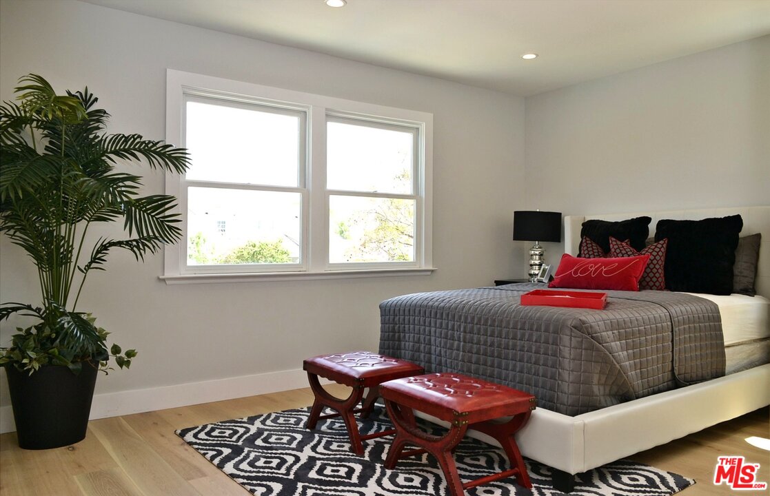 1847 Preuss Road Los Angeles, CA 90035 - Photo 47 of 50 Gallery Image 47