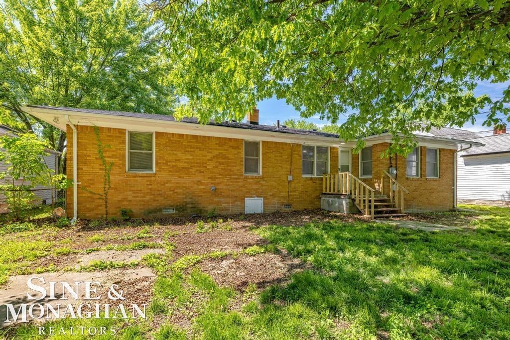 20933 Ridgemont Road Harper Woods, MI 48225 - Photo 26 of 30 Gallery Image 26