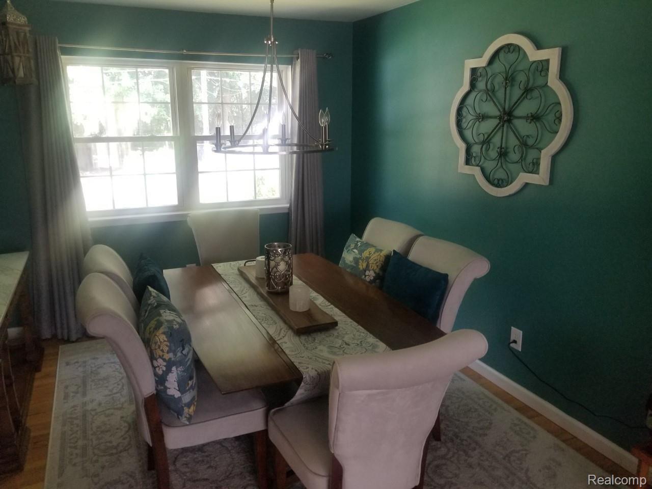 3475 Rhoten Drive Sterling Heights, MI 48310 - Photo 10 of 25 dining.jpg
