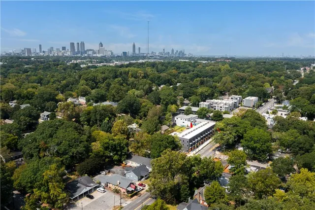 a view of entryway and hall