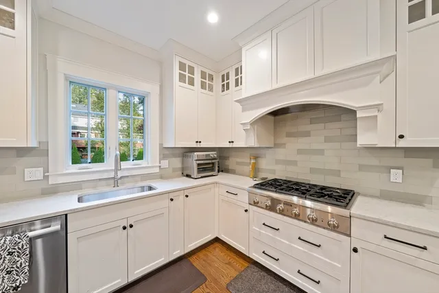 $3,395,000 | 34 Larchmont Avenue, Newton, MA 02468
