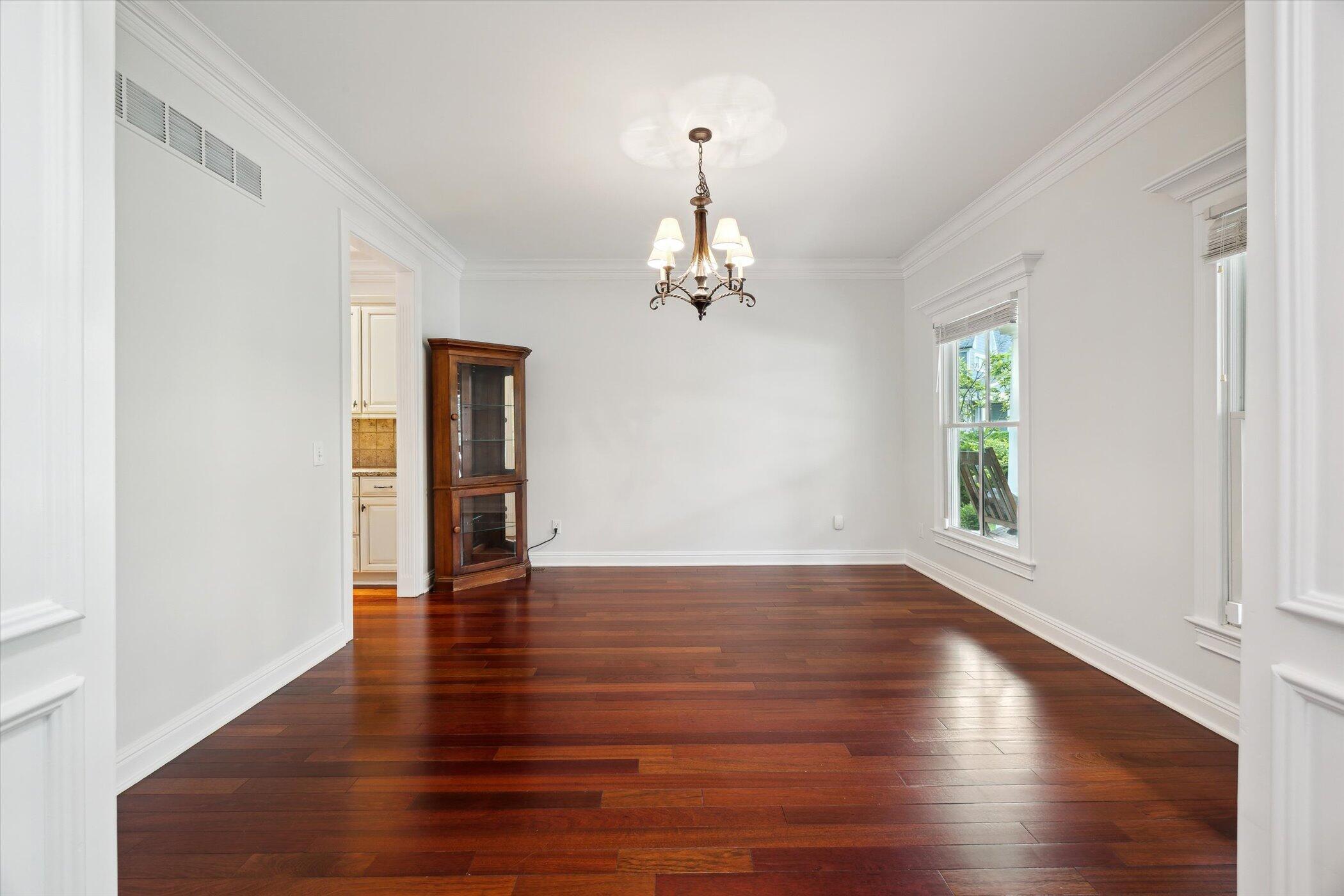 1821 Goodpaster Way Lexington, KY 40505 - Photo 16 of 55 16-1821-Goodpaster-Way-Lexington-KY-4050