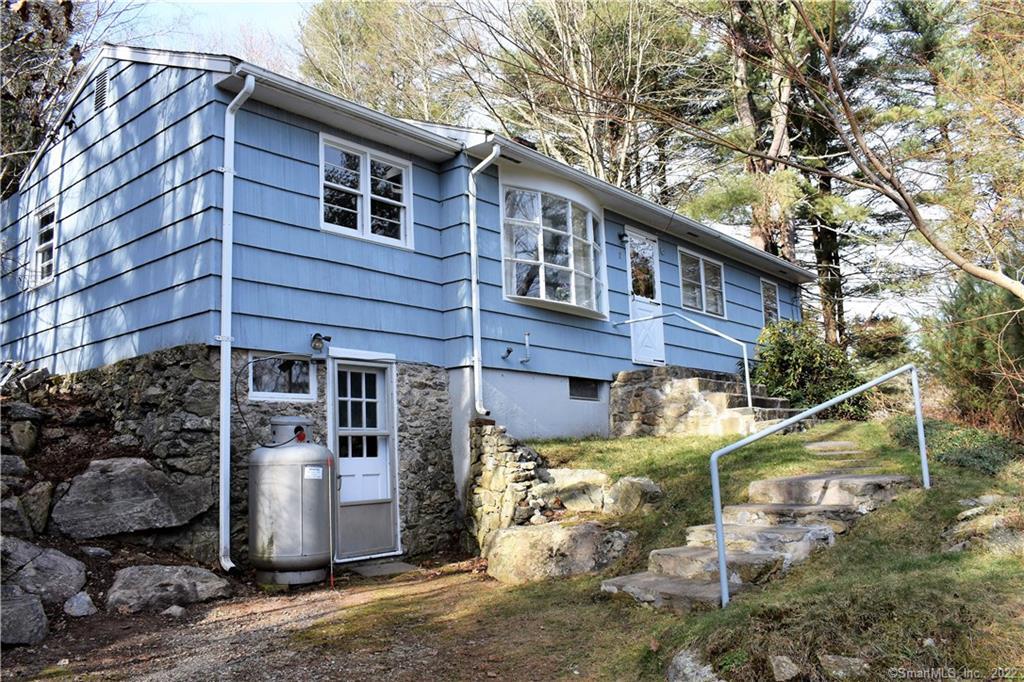 11 Richmond Road Putnam, CT 06260 - Photo 1 of 1 Gallery Image 1