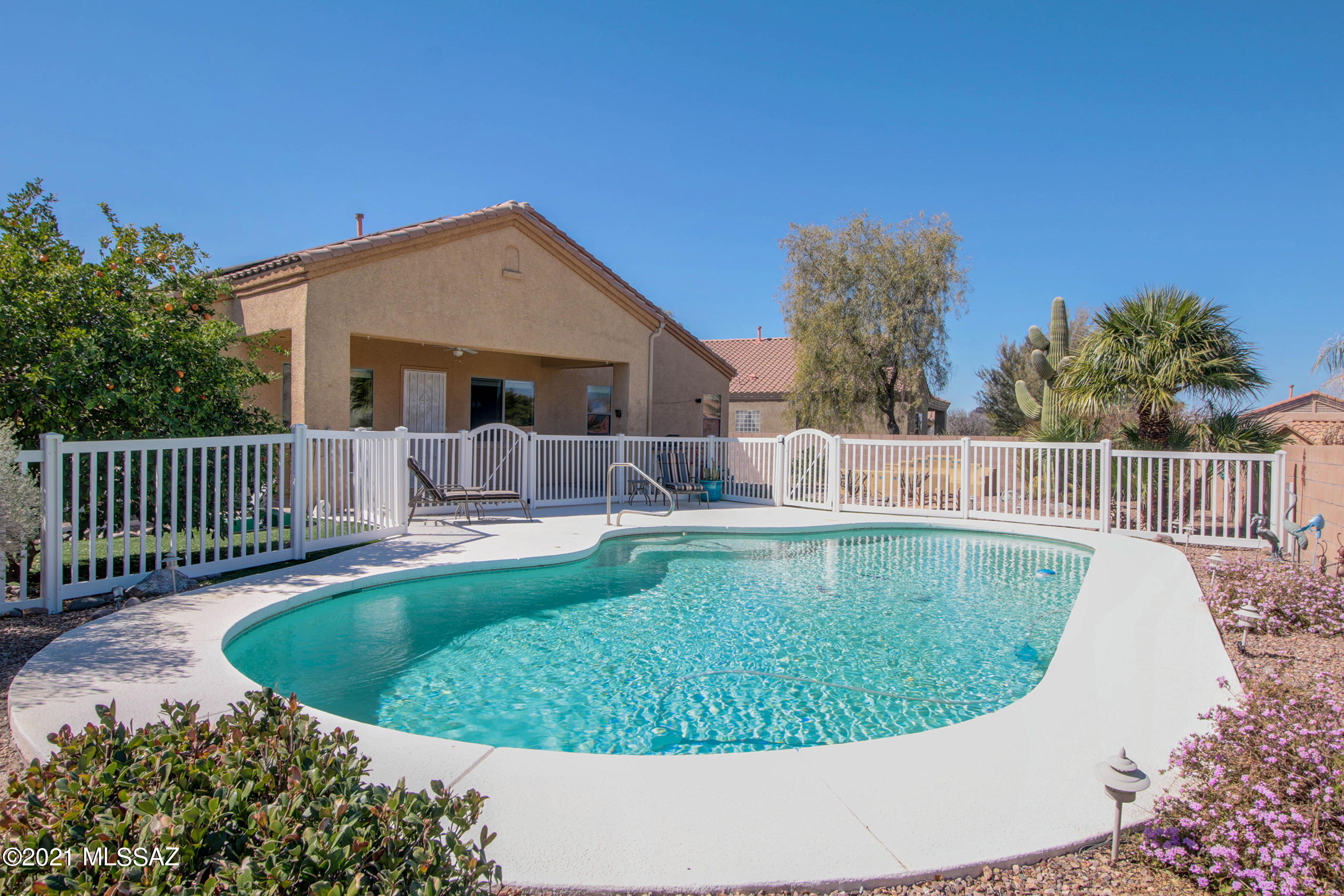 7998 North Rondure Loop Tucson, AZ 85743 - Photo 31 of 39 Gallery Image 31