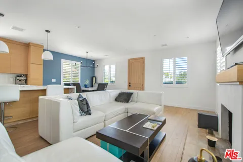 $1,494,000 | 3763 South Gramercy Place, Los Angeles, CA 90018
