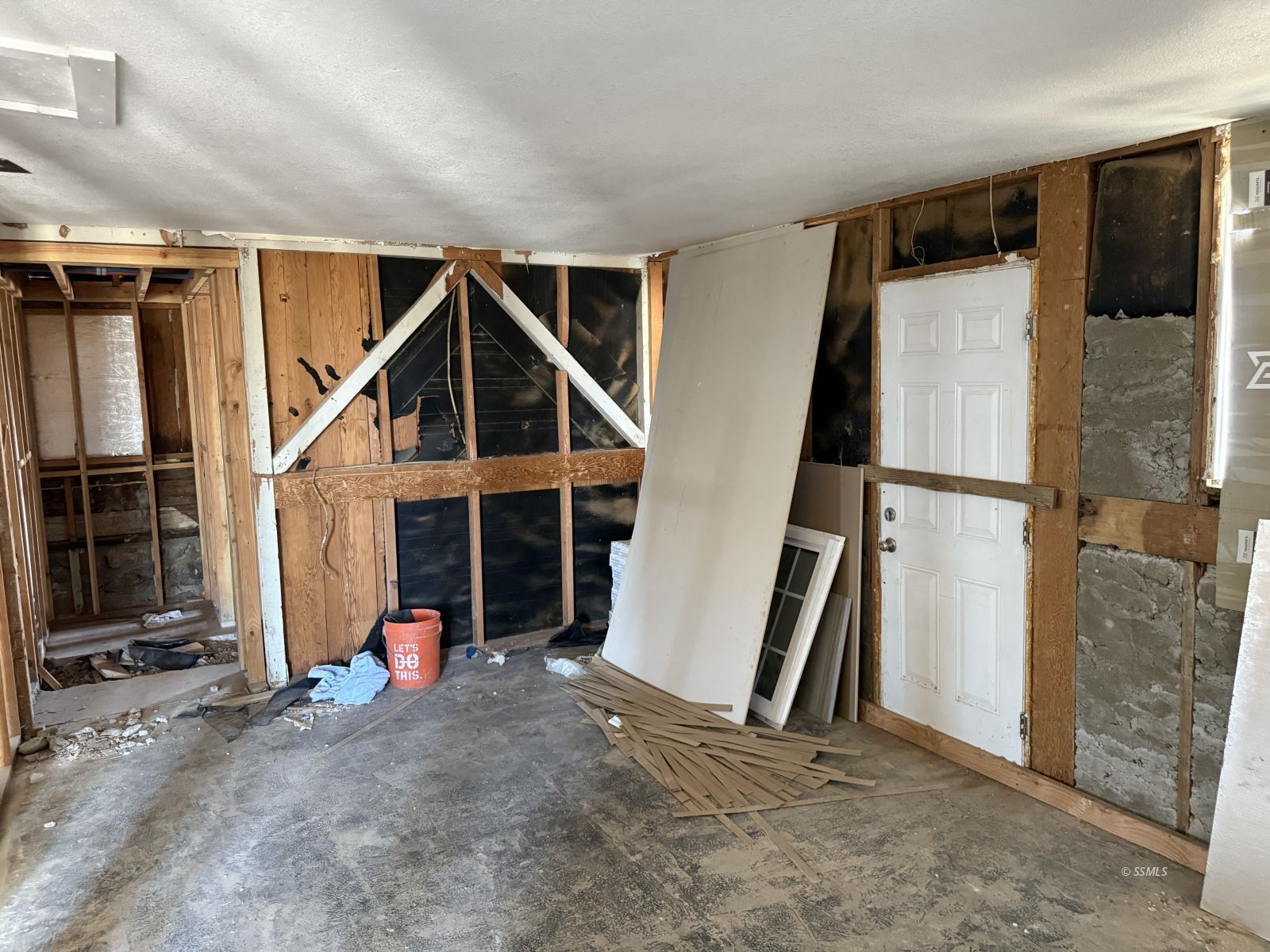 755 West Church Avenue Ridgecrest, CA 93555 - Photo 6 of 14 Gallery Image 6