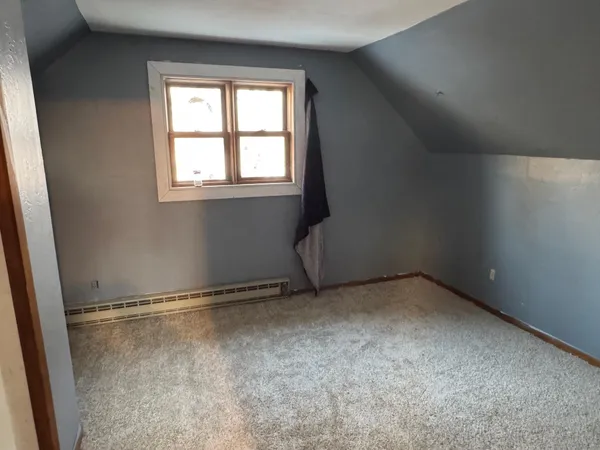 $182,900 | 44028 220th Street, Roseau, MN 56751