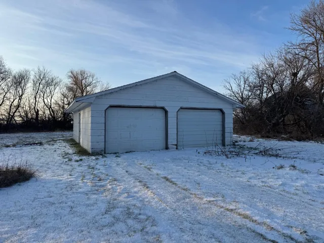 $189,900 | 44028 220th Street, Roseau, MN 56751