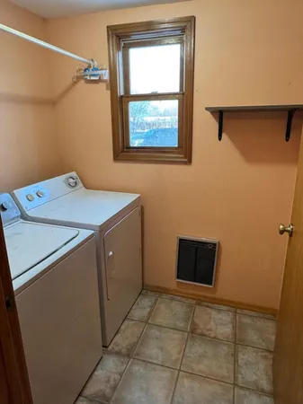 $182,900 | 44028 220th Street, Roseau, MN 56751