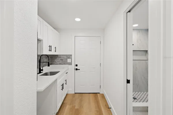 $1,200 | 2008 Oakwood Avenue, Unit B, Tampa, FL 33605