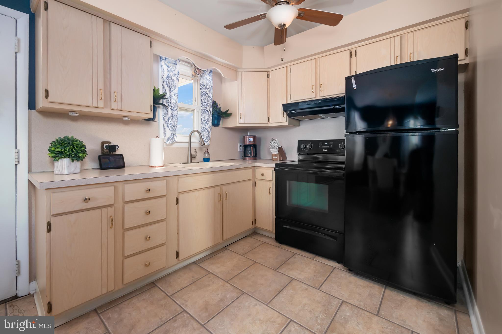 1226 Salisbury Road Allentown, PA 18103 - Photo 10 of 25 Gallery Image 10