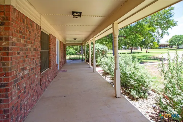 $379,900 | 310 County Road 3080, Lampasas, TX 76550