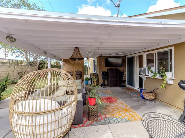 a view of an outdoor space