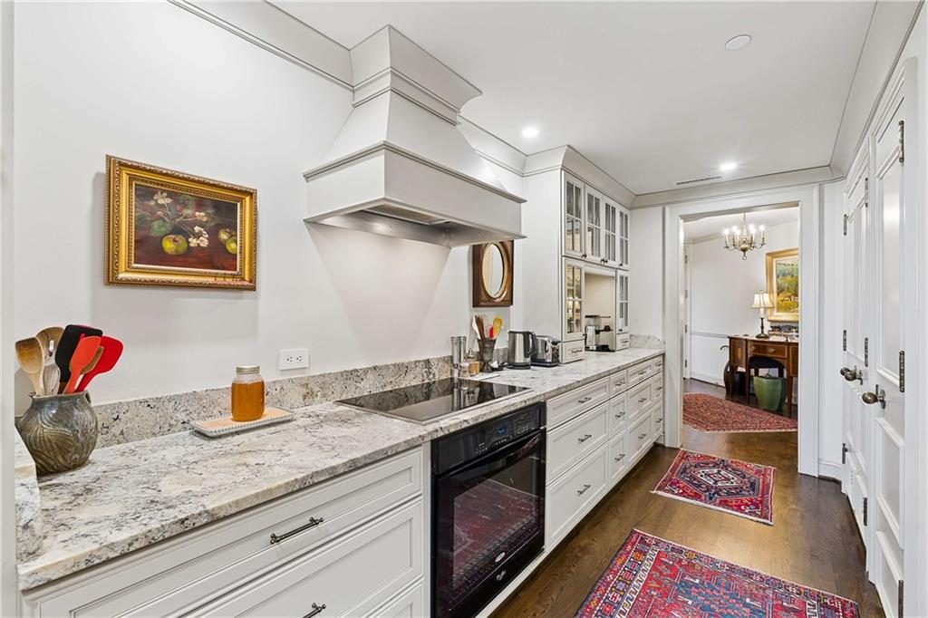 2660 Peachtree Road Northwest, Unit 32B Atlanta, GA 30305 - Photo 8 of 48