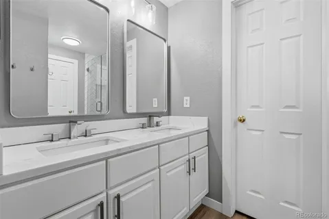 $575,000 | 5410 South Nepal Court, Centennial, CO 80015