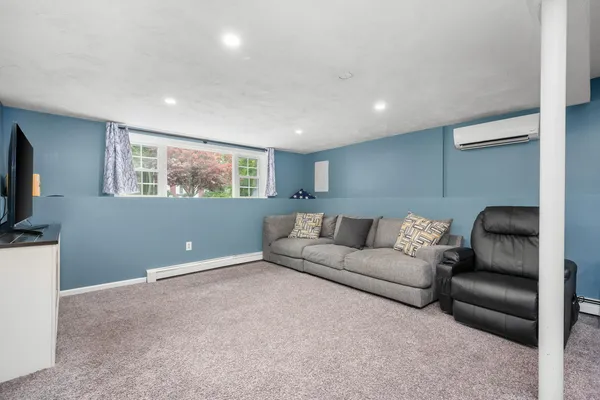$650,000 | 17 Colony Avenue, Buzzards Bay, MA 02532
