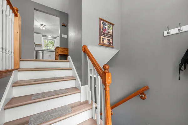 $650,000 | 17 Colony Avenue, Buzzards Bay, MA 02532