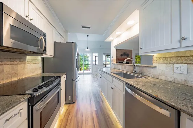 $599,000 | 316 Oak Lane, Tool, TX 75143