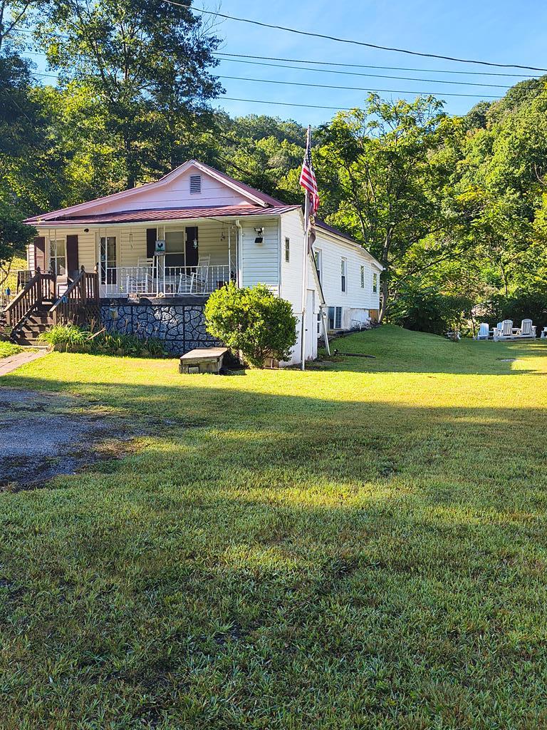 33 Raphael Lane Squire, WV 24884 - Photo 1 of 30 Gallery Image 1